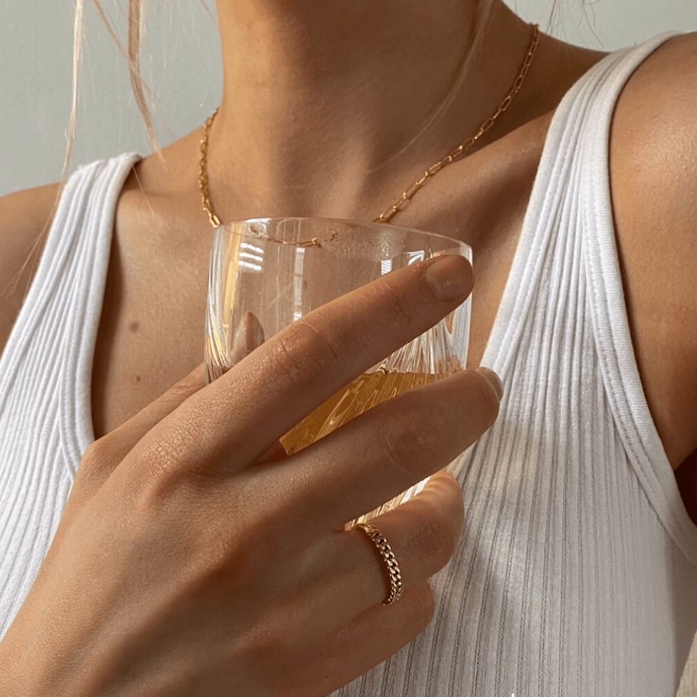 The Dainty Curb Chain Ring